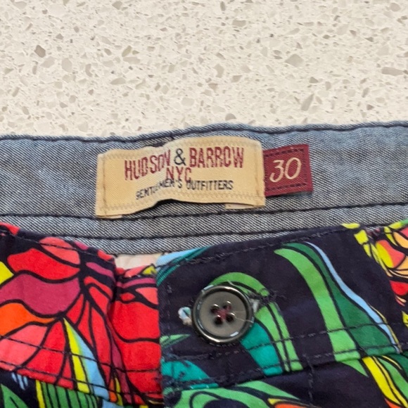 Hudson & Barrow walking shorts - Picture 2 of 4